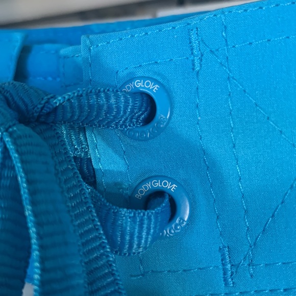 NWOT Body Glove (34”) - Picture 9 of 16